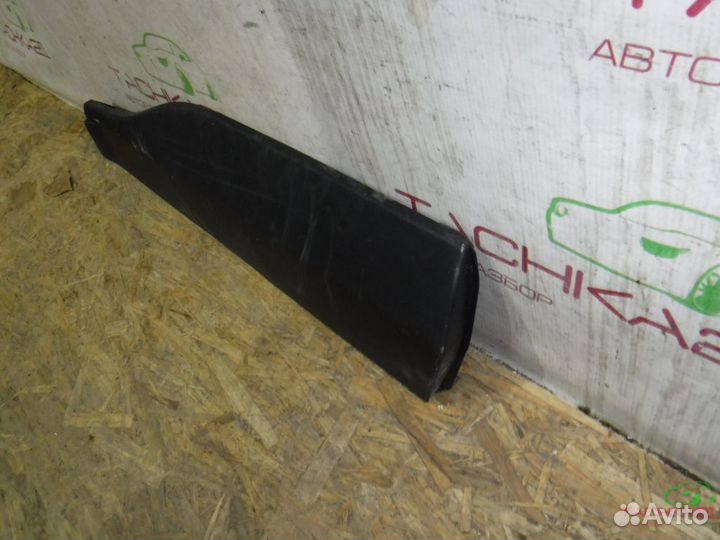 Накладка задней правой двери Toyota Rav 4 2018-20