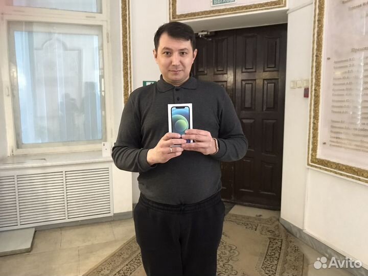 iPhone 12 256 витринный (не восстановленный)