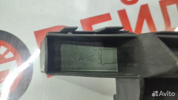 Крепление бампера переднее правое Audi Q7 4L cjtc