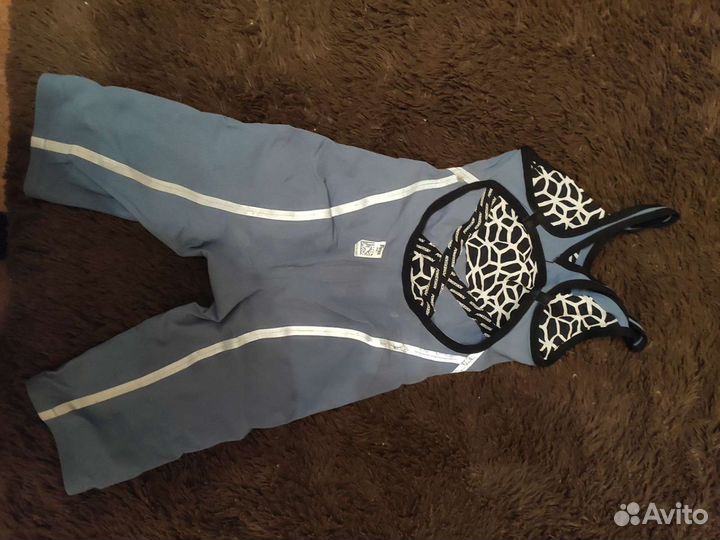 Гидрокостюм