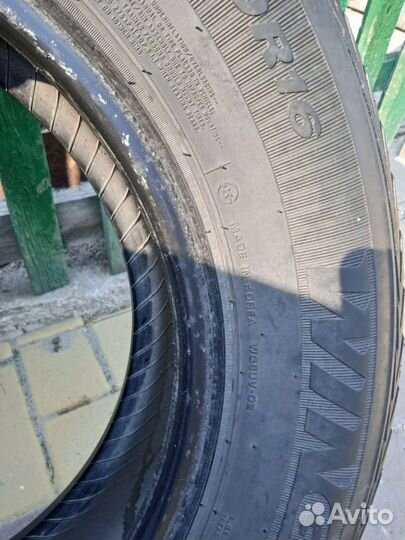 Roadstone Winguard SUV 215/70 R16