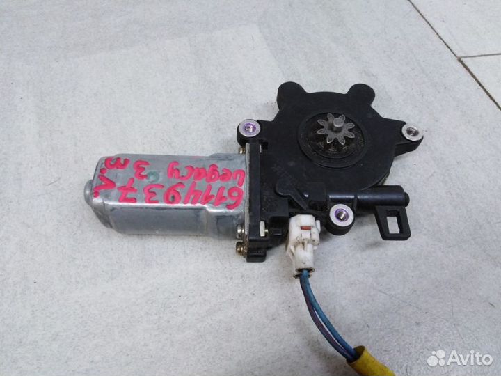 Моторчик заднего левого стеклоподъемника