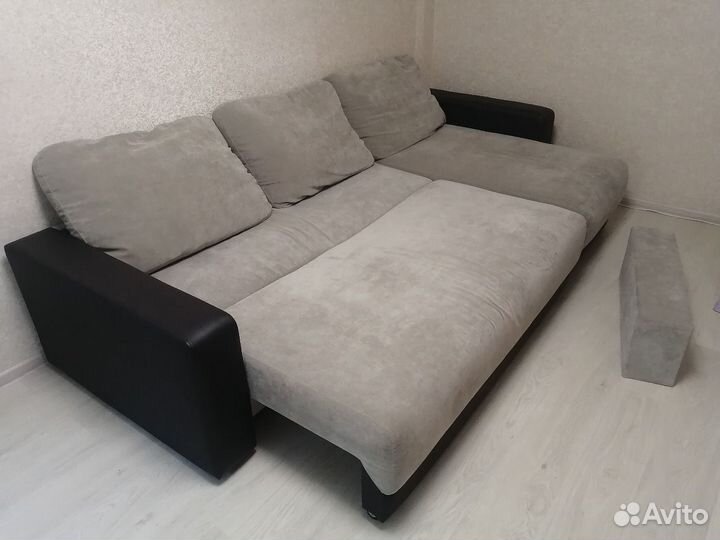 Большой угловой диван бу