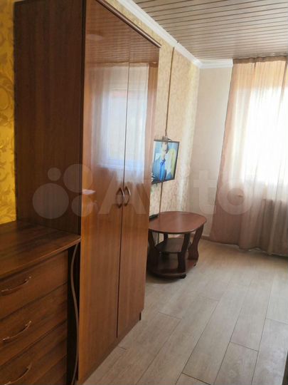 Комната 12 м² в 5-к., 3/3 эт.