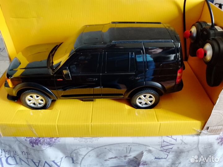 Машина с пультом новая