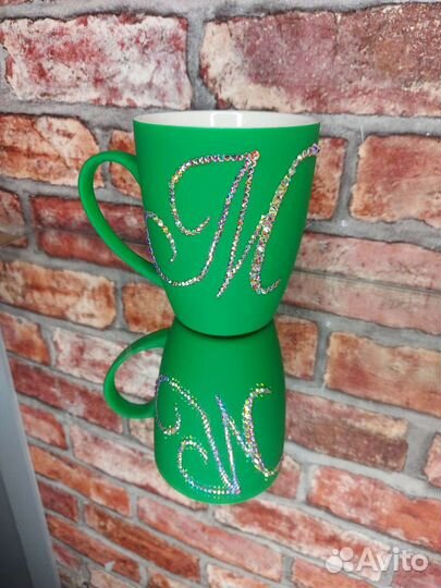 Инкрустация стразами