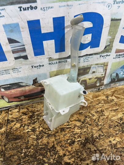 Бачок омывателя Мицубиси Аутлендер CU 1