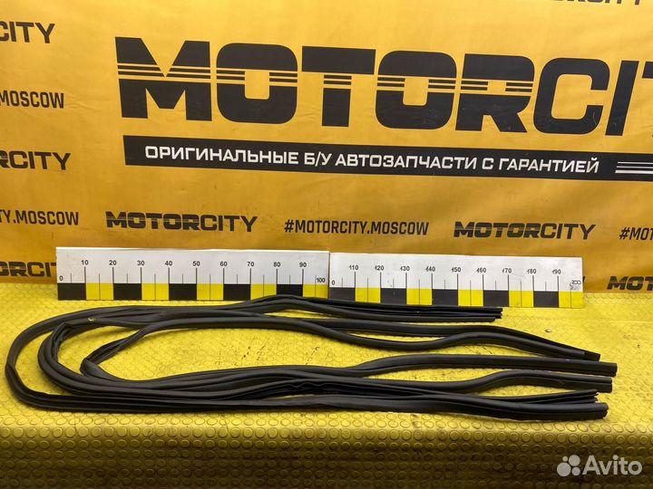 Уплотнители дверей Ford Kuga CBV 2.5L duratec VCT