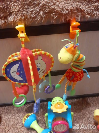 Игрушки для малышей пакетом