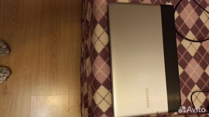 Ноутбук Samsung NP300E5A