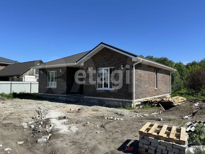 Дом 115 м² на участке 6,1 сот.