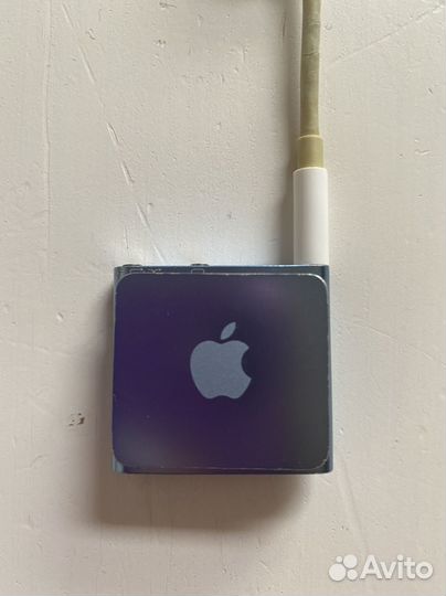iPod shuffle голубой