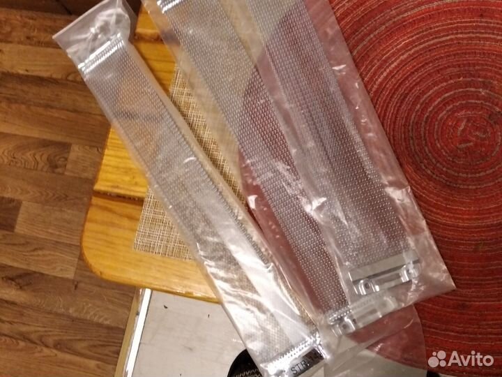 Подструнник для малого барабана