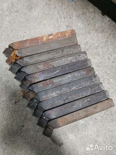 Резцы проходные отогнутые т15к6 СССР (32*20,10 шт)