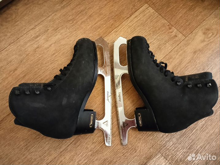 Фигурные коньки risport RF3 250