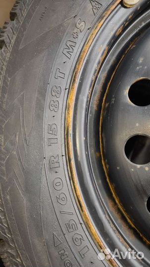 R15 Nokian Tyres Hakkapeliitta 4 195/60, PCD 4x98 DIA 11