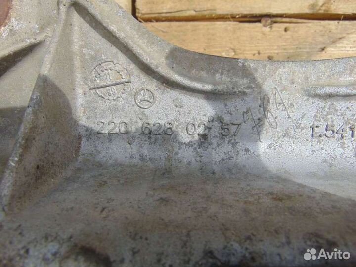 Балка подвески передняя (подрамник) A2206280257 Me