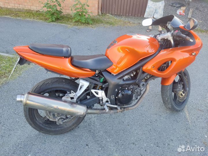 Продам мотоцикл Suzuki sv400s