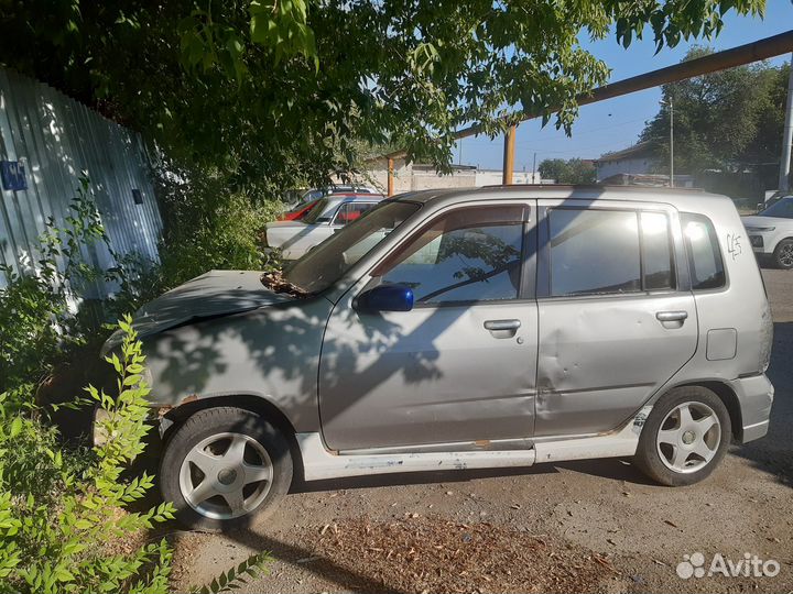 Порожки nissan cube z 10 пластиковые пороги