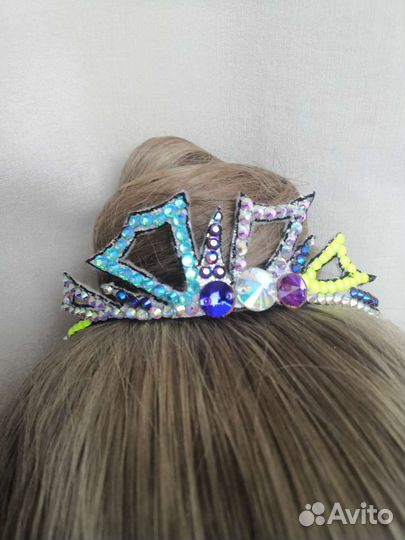 Украшение на шишку. Коронка для гимнастики