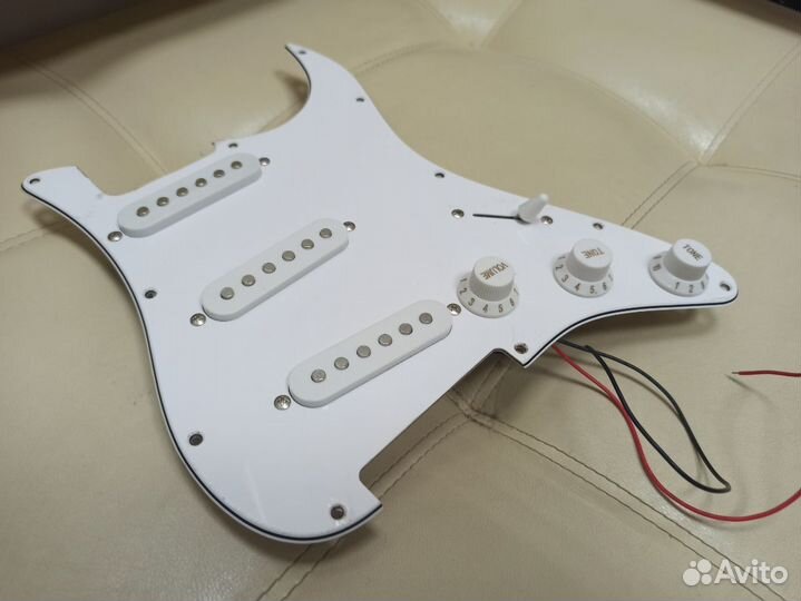 Пикгард для Стратокастера Pickguard Stratocaster