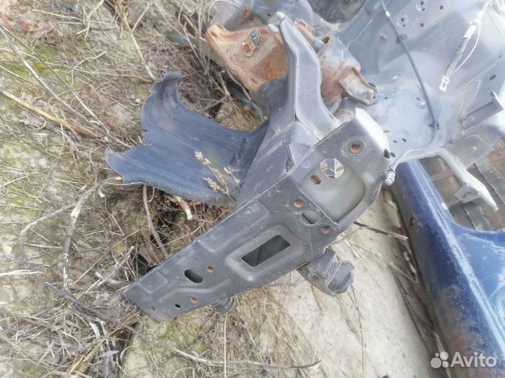 Передний левый ланжерон киа Рио 14г