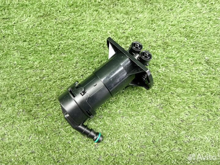 Форсунка омывателя фары правая Audi A6 C6 4F дорес