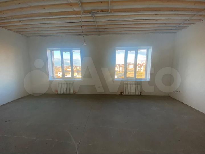 Таунхаус 110 м² на участке 4 сот.