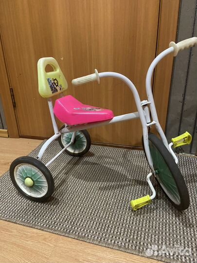 Трехколесный велосипед
