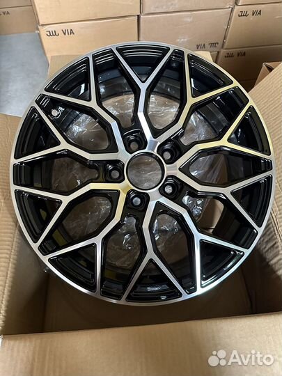 R17 5/100 Vossen HF-2 BP Skoda Rapid, VW Polo