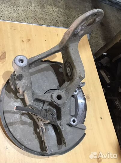 Кулак задний правый Audi A4