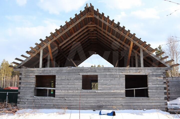 Дом 180 м² на участке 10 сот.