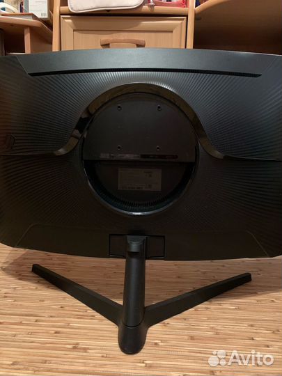 Монитор Samsung Odyssey g5 31.5