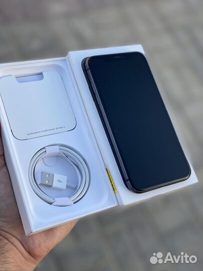 iPhone 11 (не вскрытый)