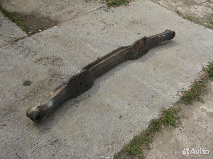 Балка переднего моста 7421388079 renault, Premium