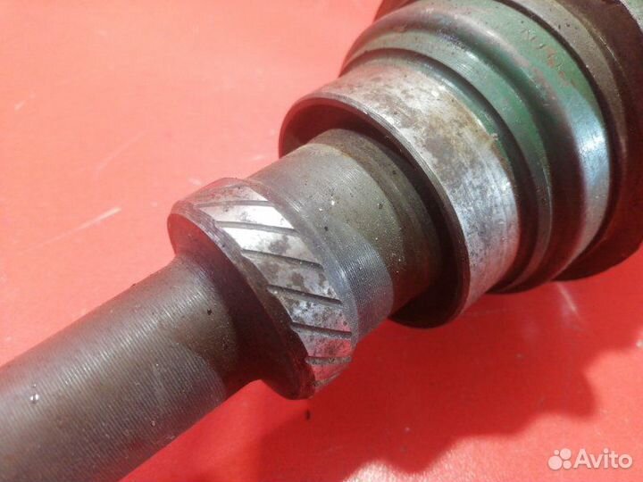 Шрус внутренний передний правый Toyota Passo KGC15