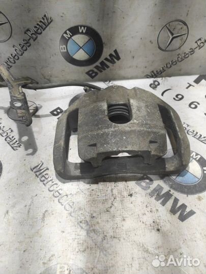 Суппорт передний левый Bmw 5-Series E60