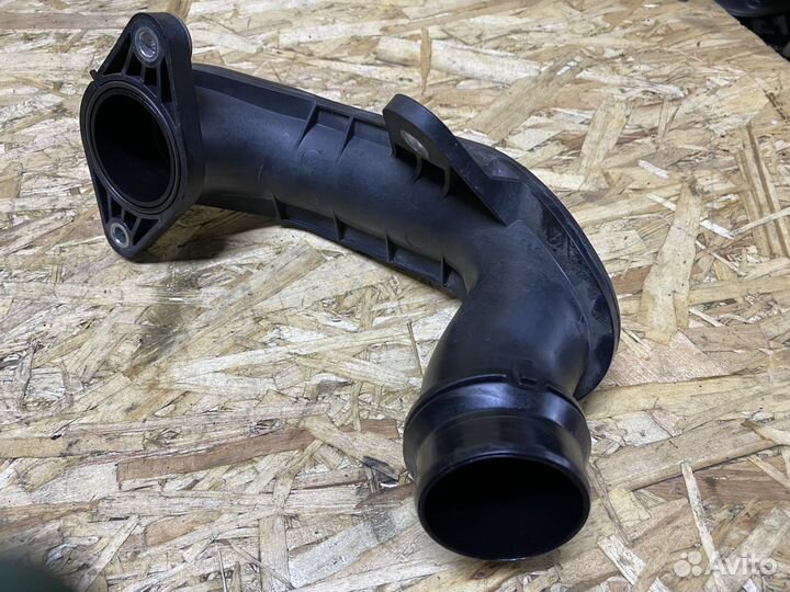 Патрубок интеркулера левый Mazda 6 GJ SH-vtpr