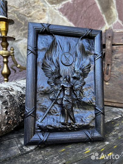 Люцифер шикарный алтарный образ из дуба