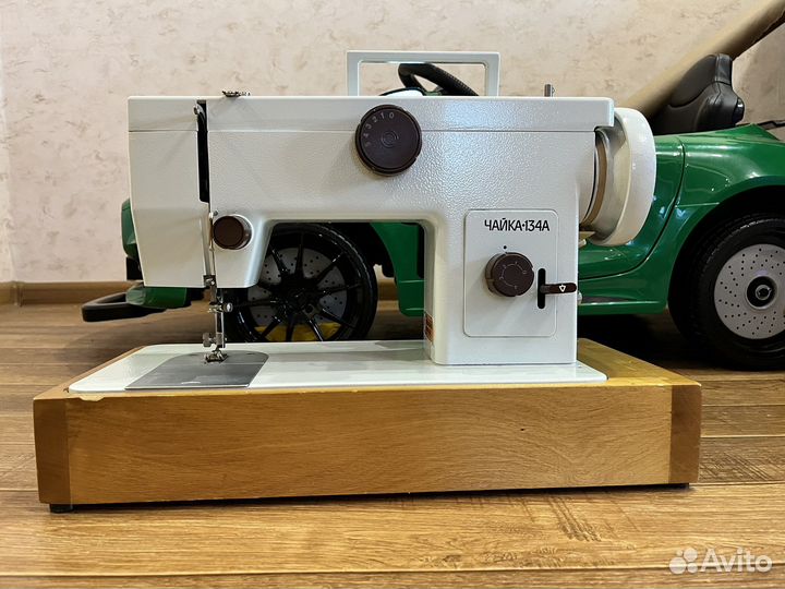 Швейная машина Чайка 134А