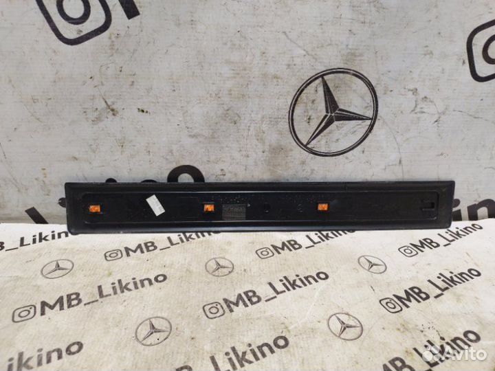 Накладка порога передняя левая Mercedes Gl X164