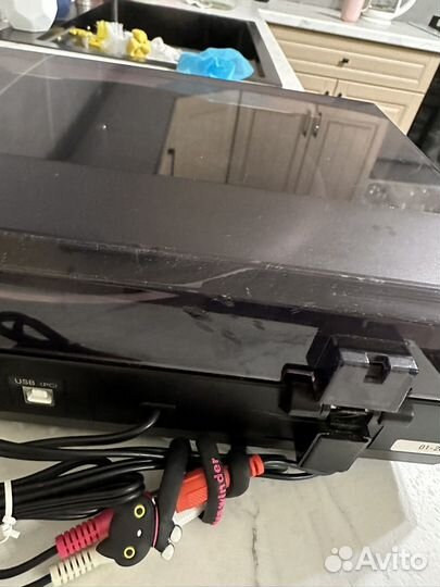 Проигрыватель виниловых дисков Sony PS-LX300USB