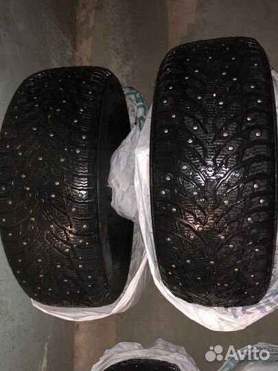 Nokian Tyres Hakkapeliitta 9 215/55 R17