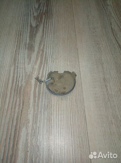 Заглушка буксировочного крюка Renault logan 2