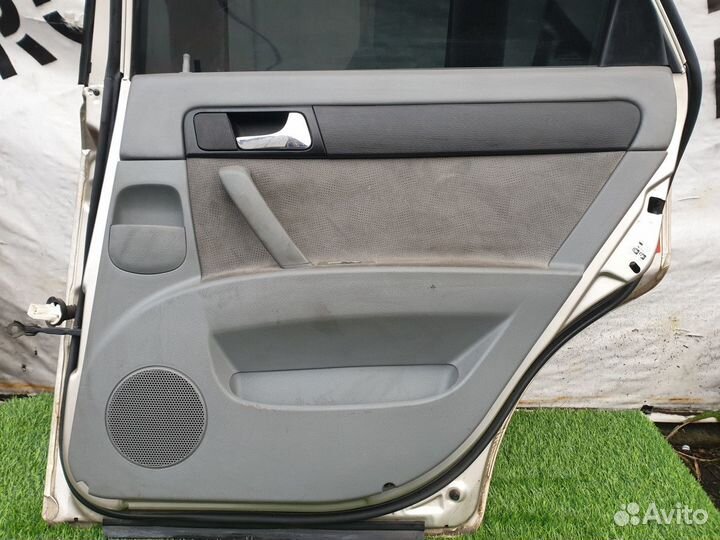 Обшивка двери задней правой Daewoo Gentra