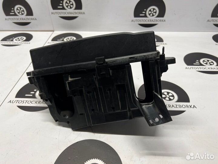 Корпус блока предохранителей Volvo Xc90 B4204T26