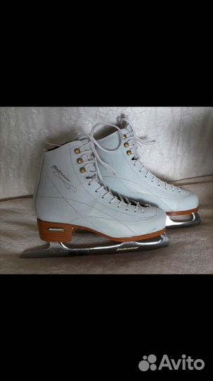 Ледовые коньки Bladerunner Stella