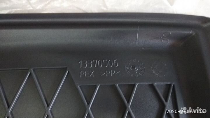 Ковер багажника Зафира С. Новый