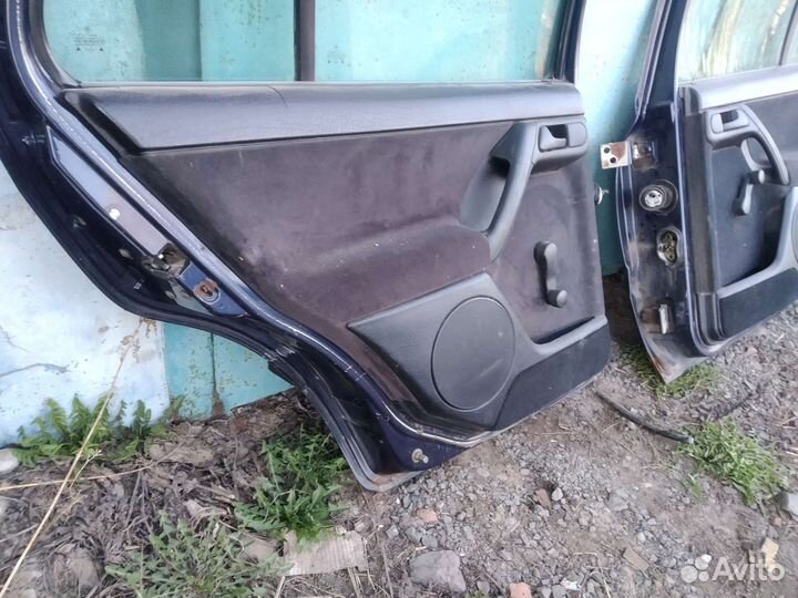 Volkswagen vento двери