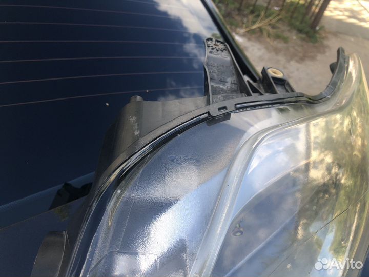 Фары Ford Mondeo 4